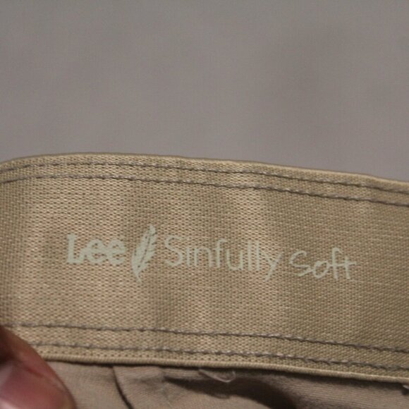 Lee Women Beige Sinfully Soft Crop Size 12 - Picture 7 of 9